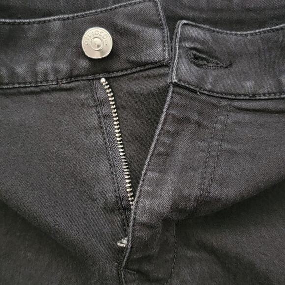 H&M Divided Folded Cuff Black Denim Shorts - Picture 8 of 12